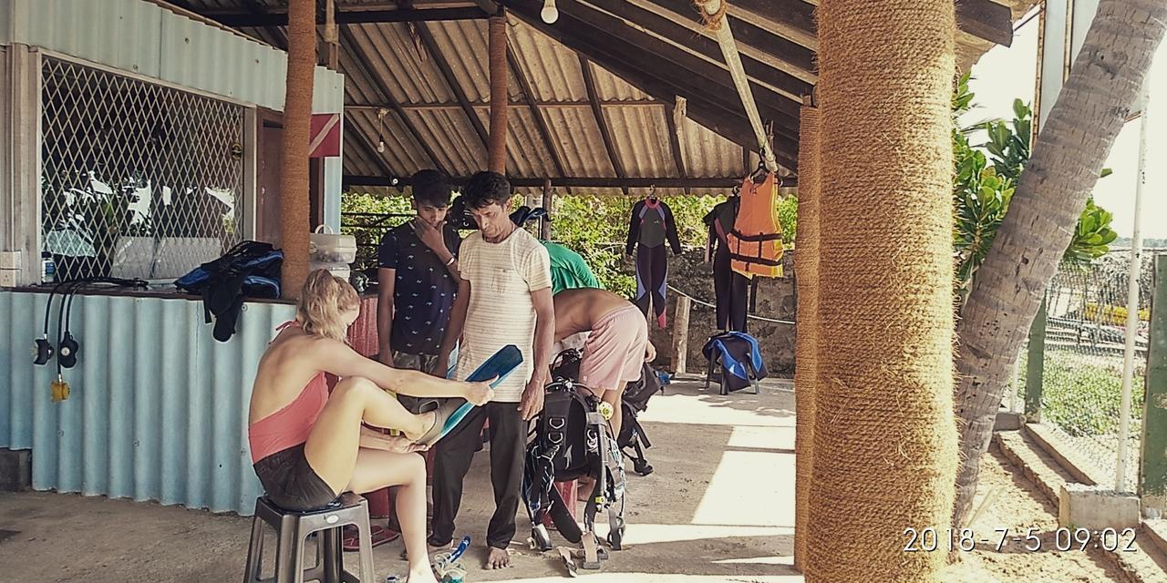 Under Water Safaris And Resort Uppuveli Εξωτερικό φωτογραφία